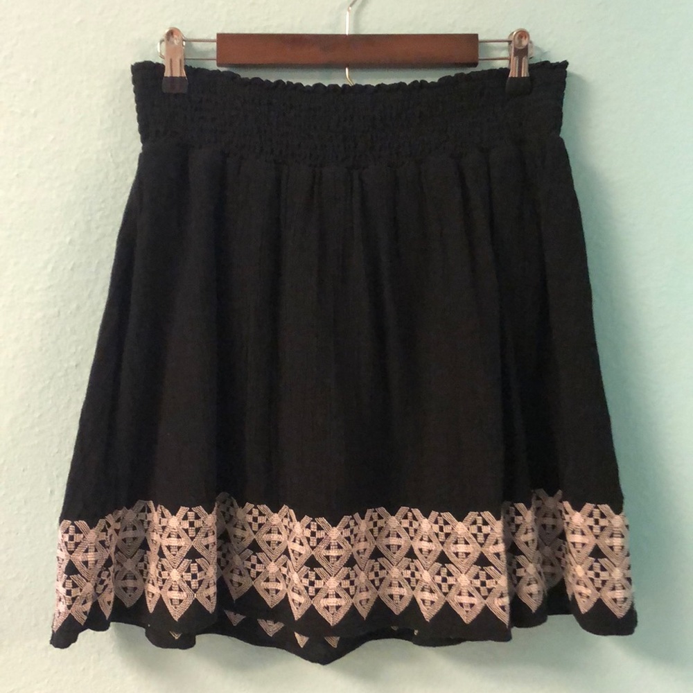 Old Navy embroidered full skirt